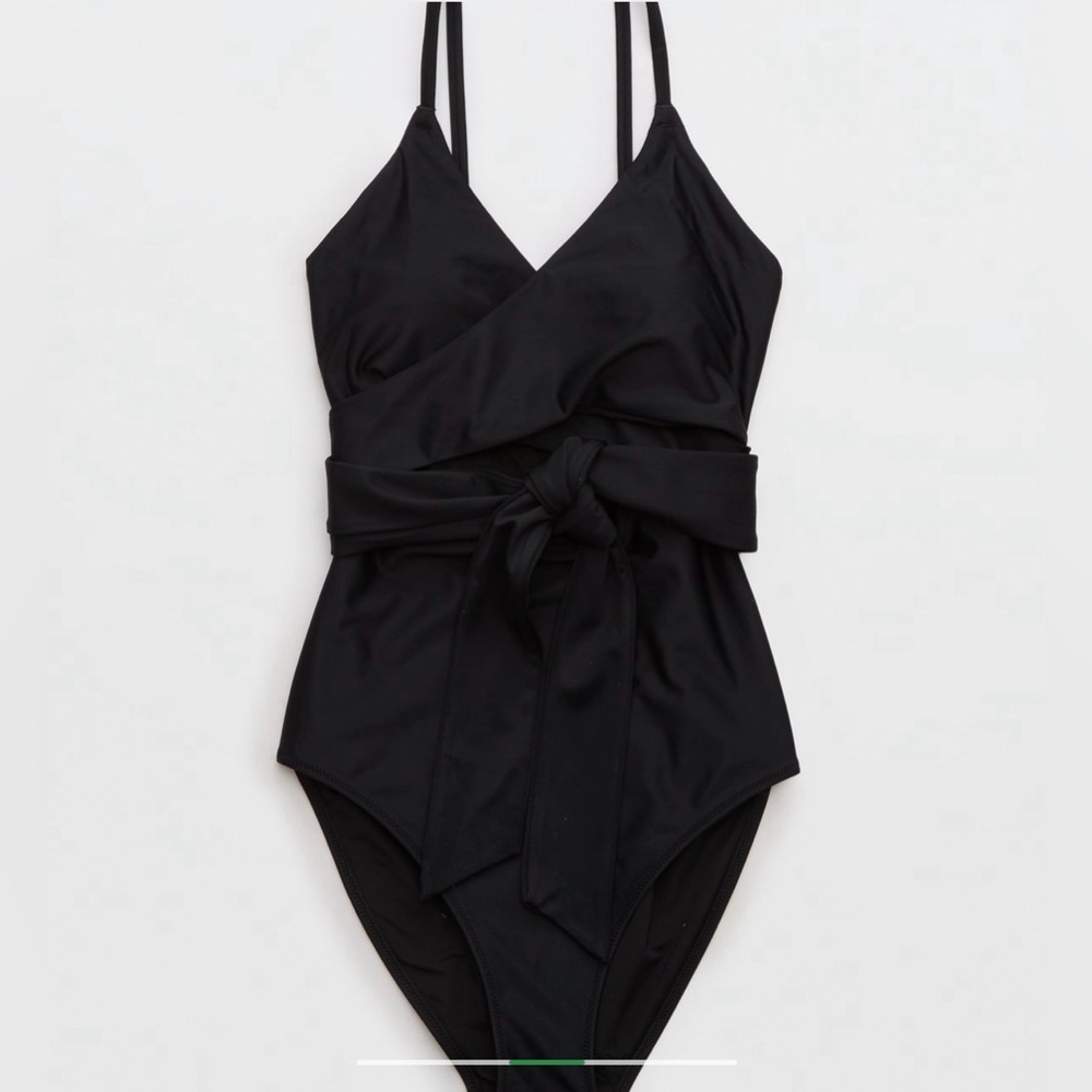 NWOT Aerie wrap full coverage one piece bathing suit